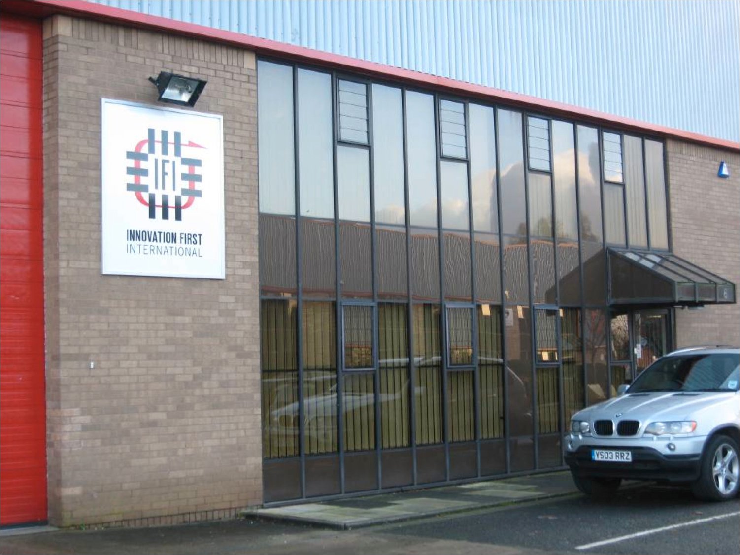 RackSolutions UK Office (desktop image) RackSolutions UK Office (desktop image)